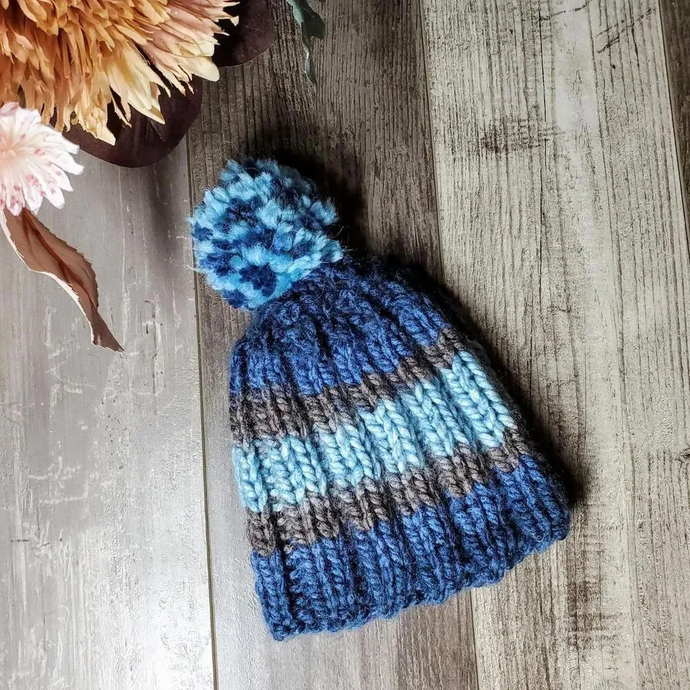 Handmade Crocheted Knit Striped Baby Pom Pom Beanie Hat Winter NWOT 0-12m Blue